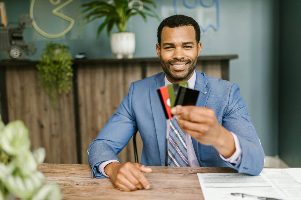 Faut-il ouvrir un compte bancaire dédié pour sa micro-entreprise ?